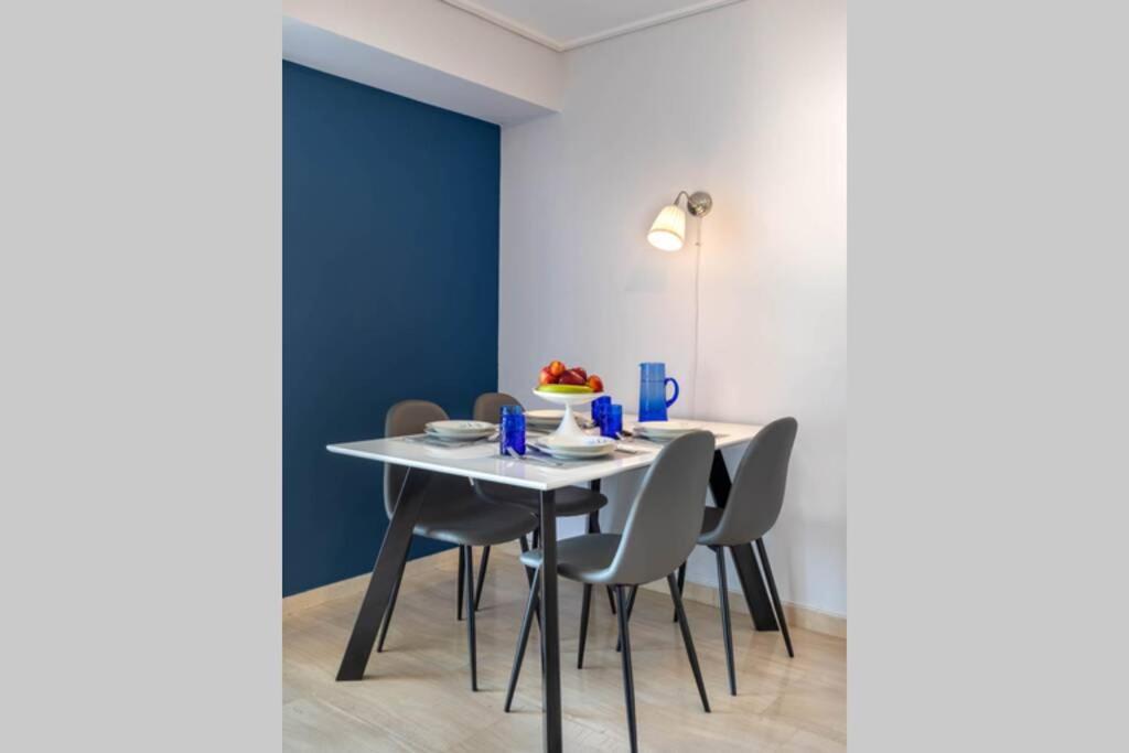 Four Seasons Sea View Apartment أثينا المظهر الخارجي الصورة
